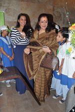 Sonakshi Sinha at Smile foundation NGO meet the kids event in Mumbai on 31st Dec 2012 (31).JPG